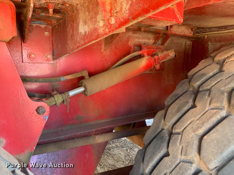 image for item DM1800 1982 FMC Link-Belt HC-218A crane