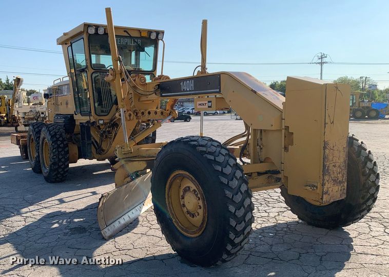 image for item DM1804 2002 Caterpillar 140H motor grader