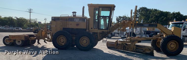 image for item DM1804 2002 Caterpillar 140H motor grader