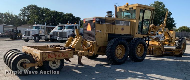 image for item DM1804 2002 Caterpillar 140H motor grader