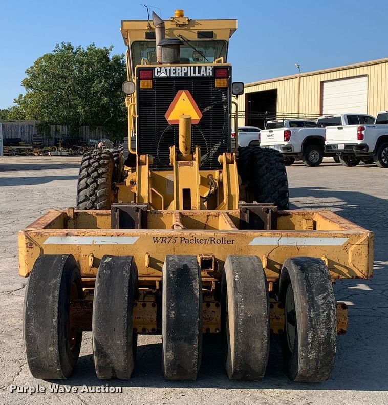 image for item DM1804 2002 Caterpillar 140H motor grader