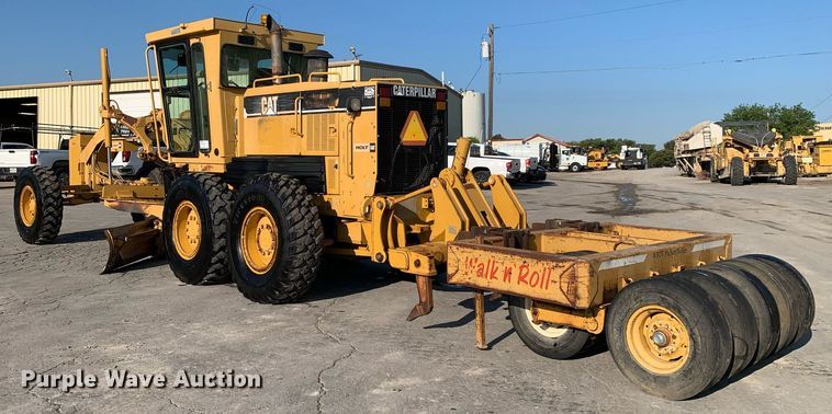 image for item DM1804 2002 Caterpillar 140H motor grader