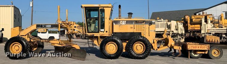 image for item DM1804 2002 Caterpillar 140H motor grader