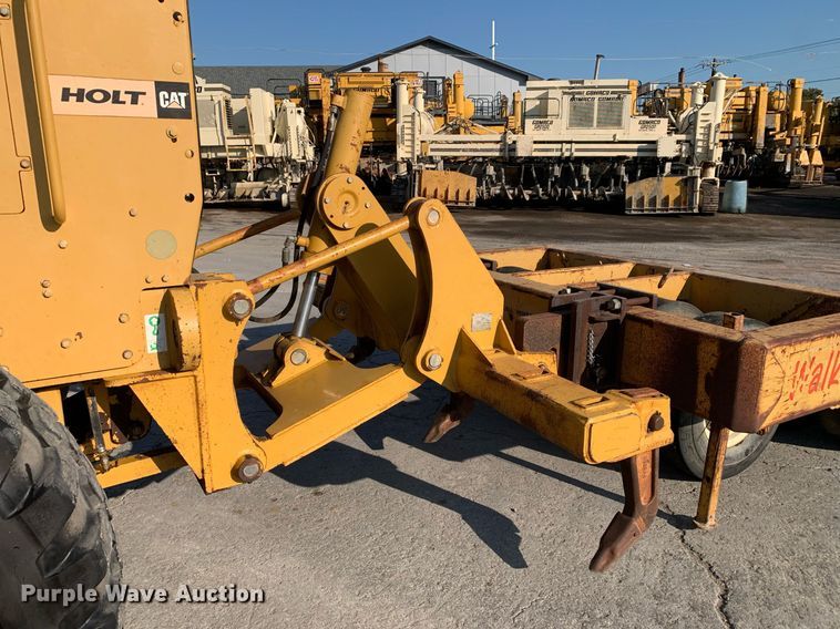 image for item DM1804 2002 Caterpillar 140H motor grader