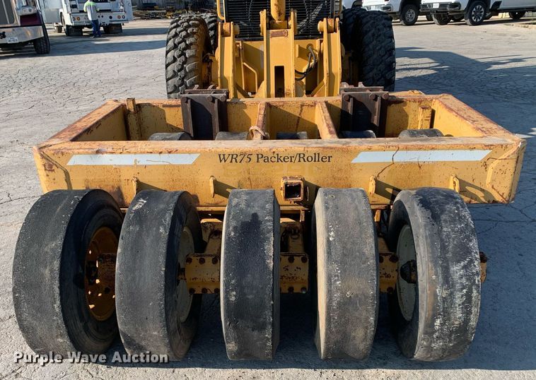 image for item DM1804 2002 Caterpillar 140H motor grader