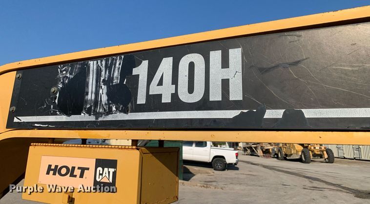 image for item DM1804 2002 Caterpillar 140H motor grader