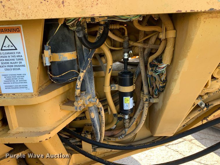 image for item DM1804 2002 Caterpillar 140H motor grader