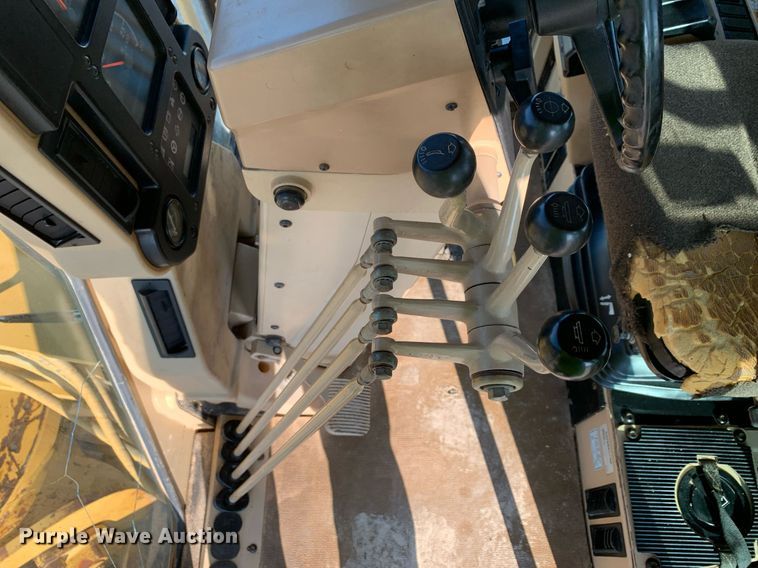 image for item DM1804 2002 Caterpillar 140H motor grader