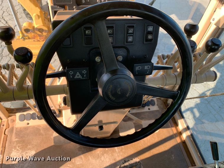 image for item DM1804 2002 Caterpillar 140H motor grader