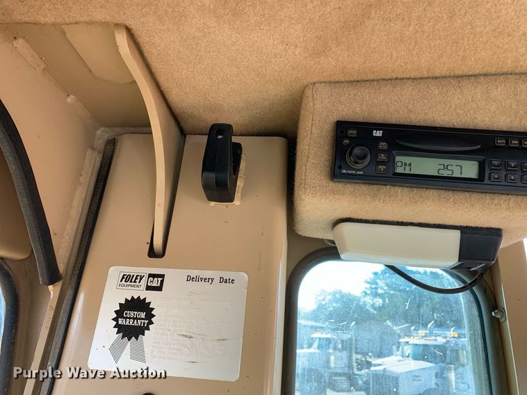 image for item DM1804 2002 Caterpillar 140H motor grader