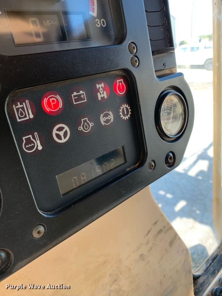 image for item DM1804 2002 Caterpillar 140H motor grader