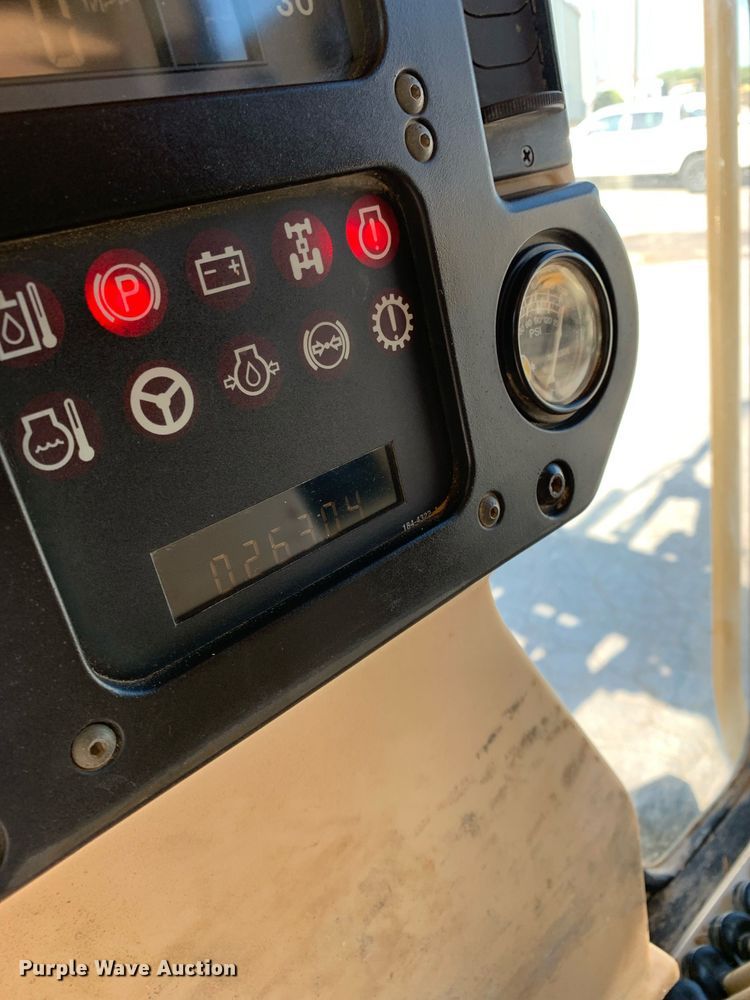 image for item DM1804 2002 Caterpillar 140H motor grader