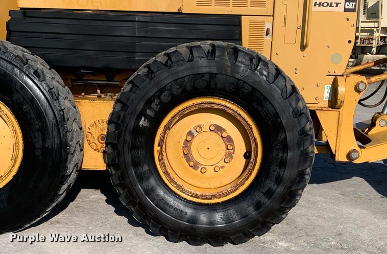 image for item DM1804 2002 Caterpillar 140H motor grader