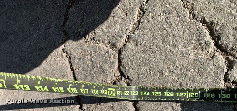 image for item DM1804 2002 Caterpillar 140H motor grader