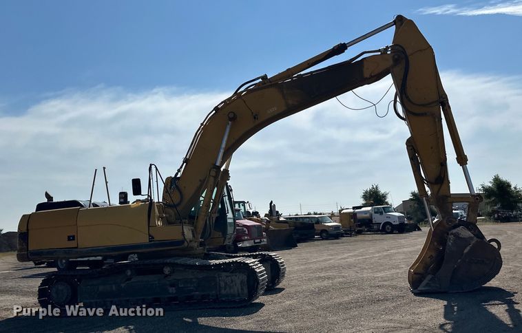 image for item DN0735 2005 Caterpillar  330CL excavator