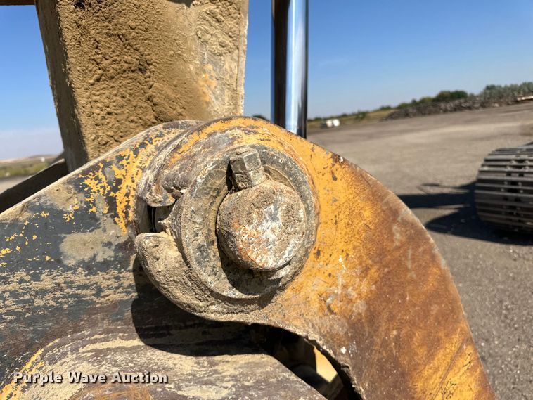 image for item DN0735 2005 Caterpillar  330CL excavator