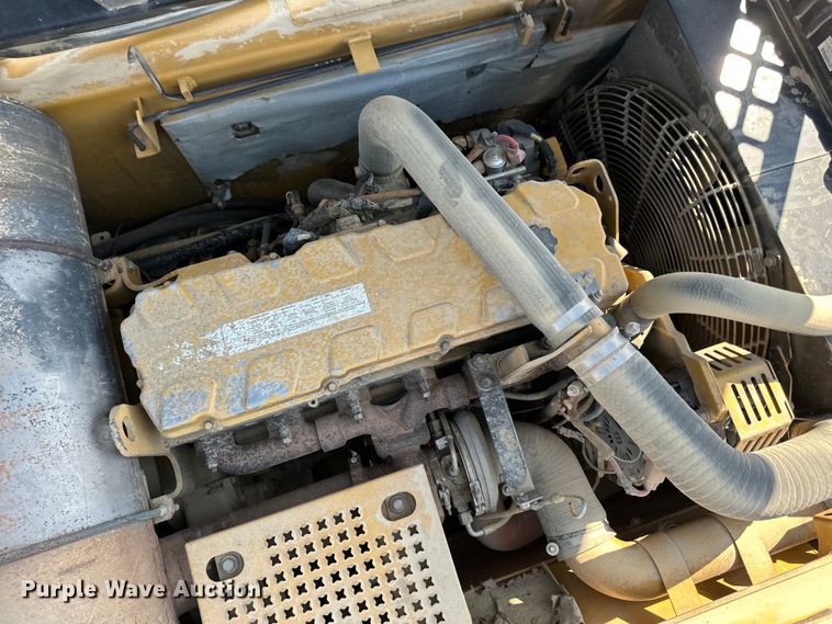 image for item DN0735 2005 Caterpillar  330CL excavator