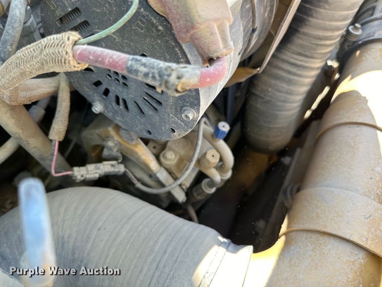 image for item DN0735 2005 Caterpillar  330CL excavator