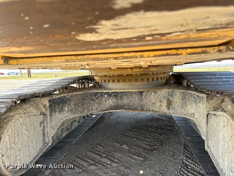 image for item DN0735 2005 Caterpillar  330CL excavator