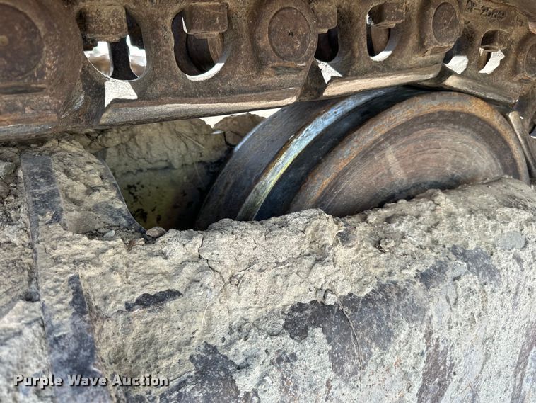 image for item DN0735 2005 Caterpillar  330CL excavator