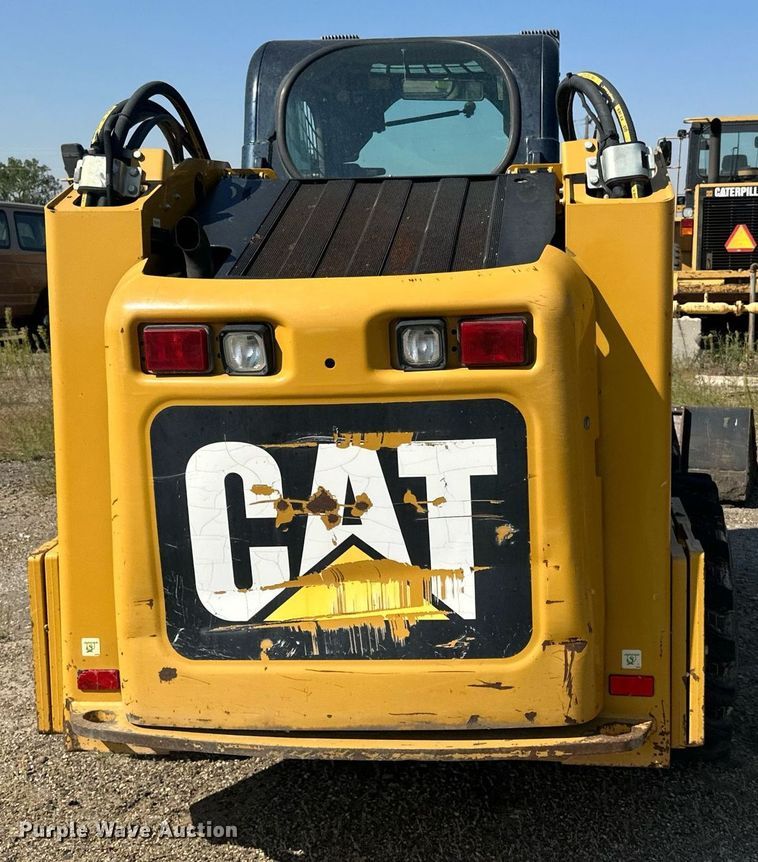 image for item DN0736 2012 Caterpillar  246C skid steer loader