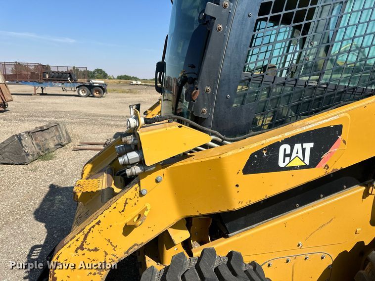 image for item DN0736 2012 Caterpillar  246C skid steer loader