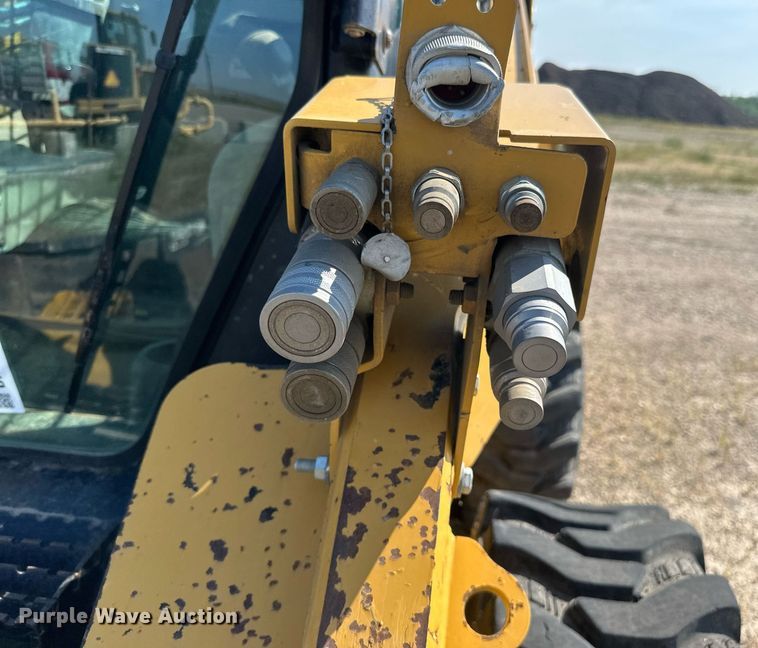 image for item DN0736 2012 Caterpillar  246C skid steer loader