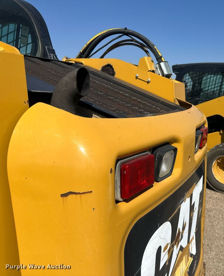 image for item DN0736 2012 Caterpillar  246C skid steer loader