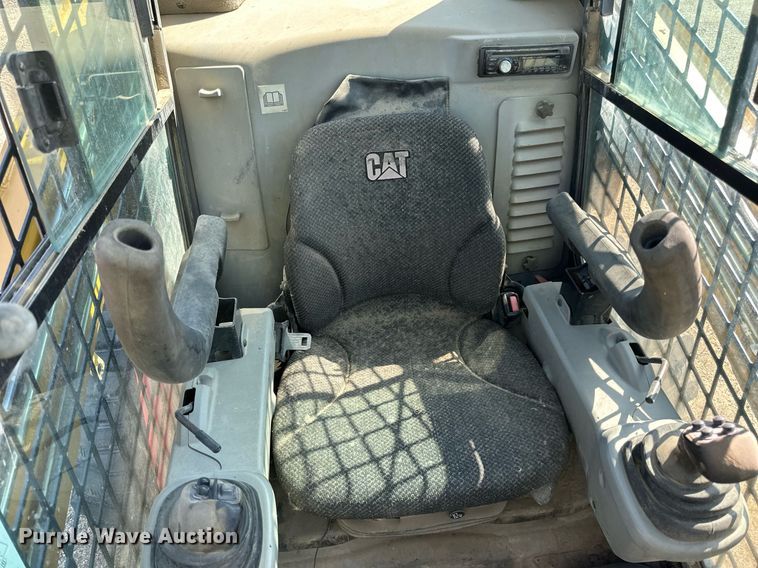 image for item DN0736 2012 Caterpillar  246C skid steer loader