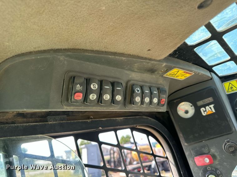 image for item DN0736 2012 Caterpillar  246C skid steer loader