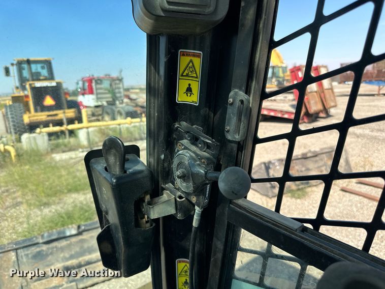 image for item DN0736 2012 Caterpillar  246C skid steer loader