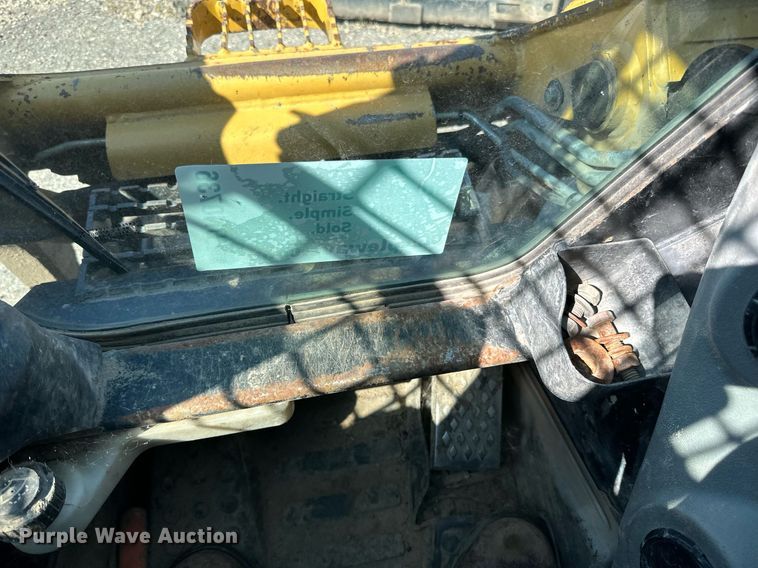 image for item DN0736 2012 Caterpillar  246C skid steer loader