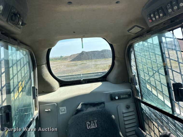 image for item DN0736 2012 Caterpillar  246C skid steer loader