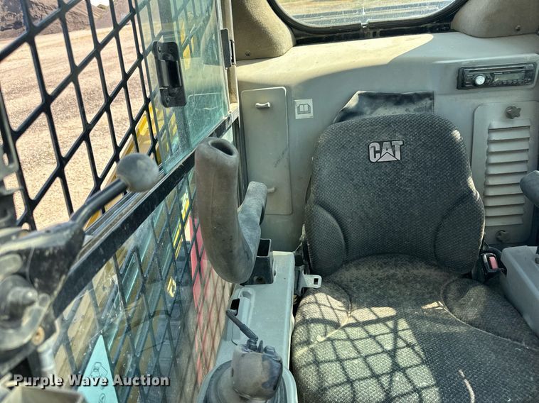 image for item DN0736 2012 Caterpillar  246C skid steer loader