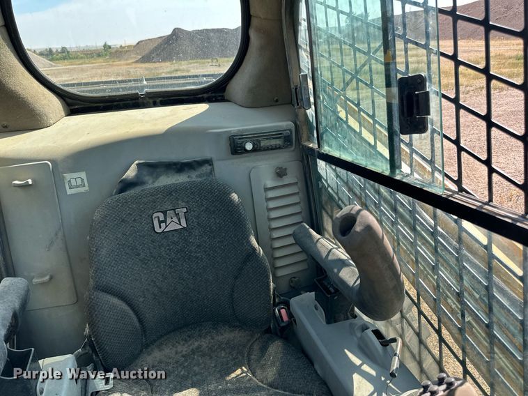 image for item DN0736 2012 Caterpillar  246C skid steer loader