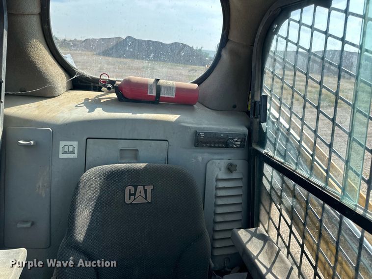 image for item DN0737 2010 Caterpillar  246C skid steer loader