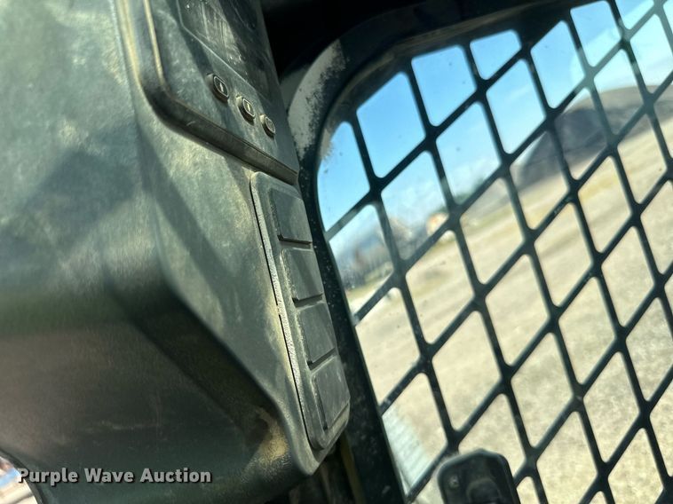 image for item DN0737 2010 Caterpillar  246C skid steer loader