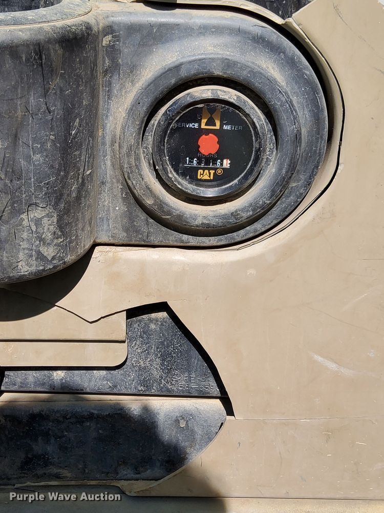 image for item DN0737 2010 Caterpillar  246C skid steer loader