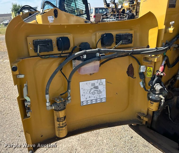 image for item DN0737 2010 Caterpillar  246C skid steer loader
