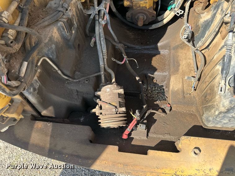 image for item DN0737 2010 Caterpillar  246C skid steer loader