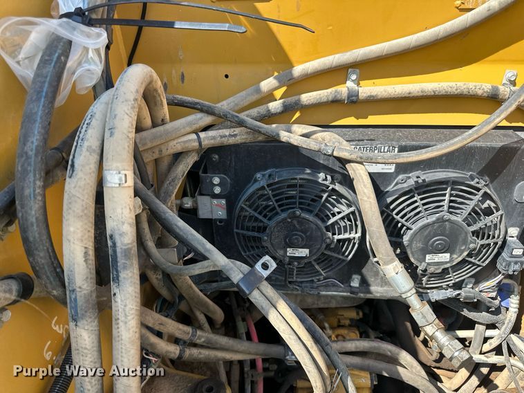 image for item DN0737 2010 Caterpillar  246C skid steer loader