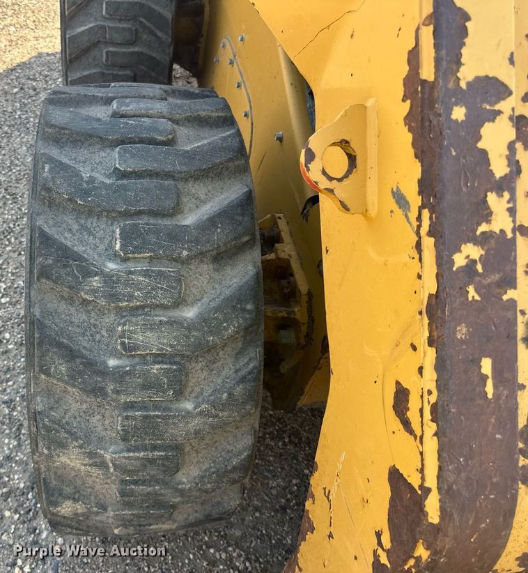 image for item DN0737 2010 Caterpillar  246C skid steer loader