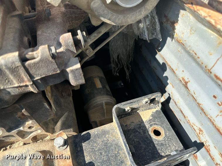 image for item DN0737 2010 Caterpillar  246C skid steer loader