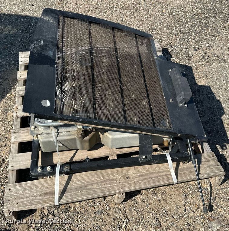 image for item DN0737 2010 Caterpillar  246C skid steer loader