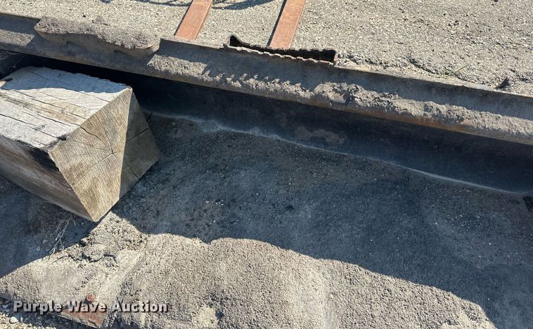 image for item DN0737 2010 Caterpillar  246C skid steer loader