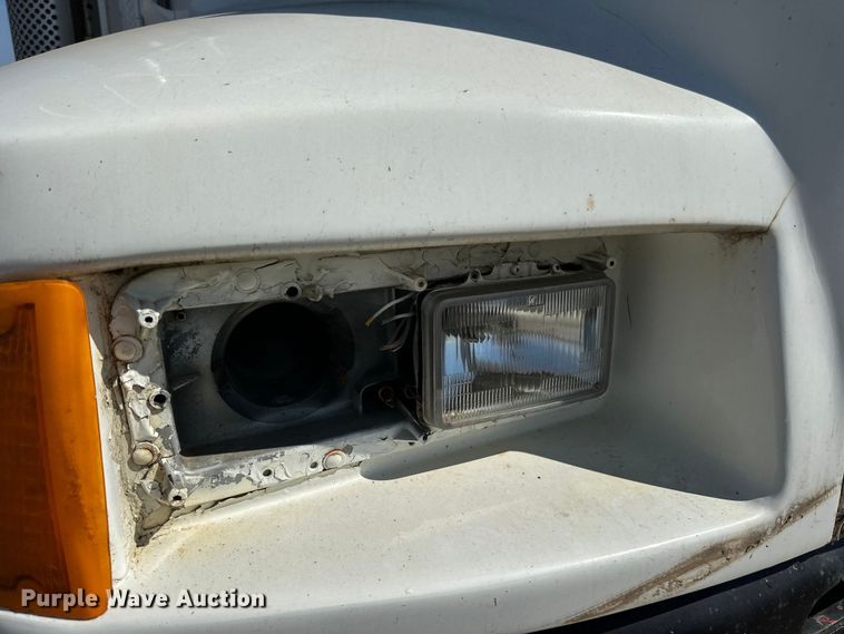 image for item DN0738 1986 Kenworth  T600A utility / service truck