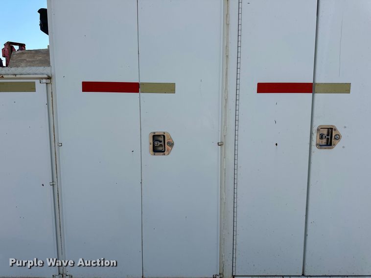 image for item DN0738 1986 Kenworth  T600A utility / service truck