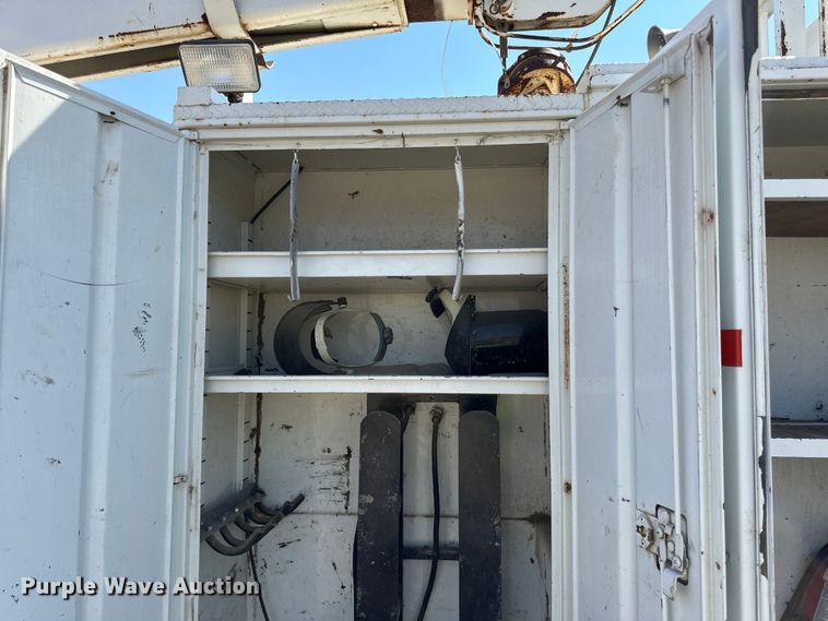 image for item DN0738 1986 Kenworth  T600A utility / service truck