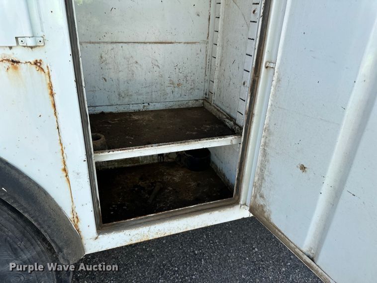 image for item DN0738 1986 Kenworth  T600A utility / service truck