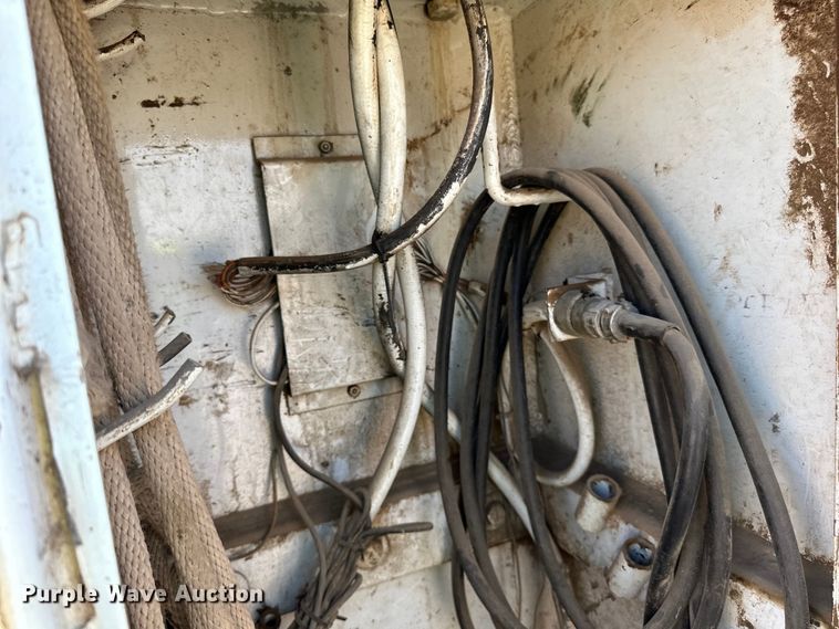 image for item DN0738 1986 Kenworth  T600A utility / service truck